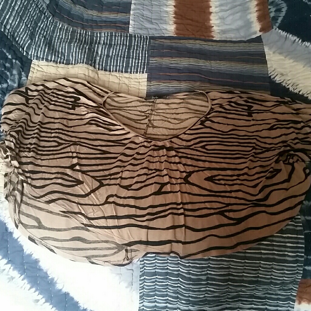 Women's shirt